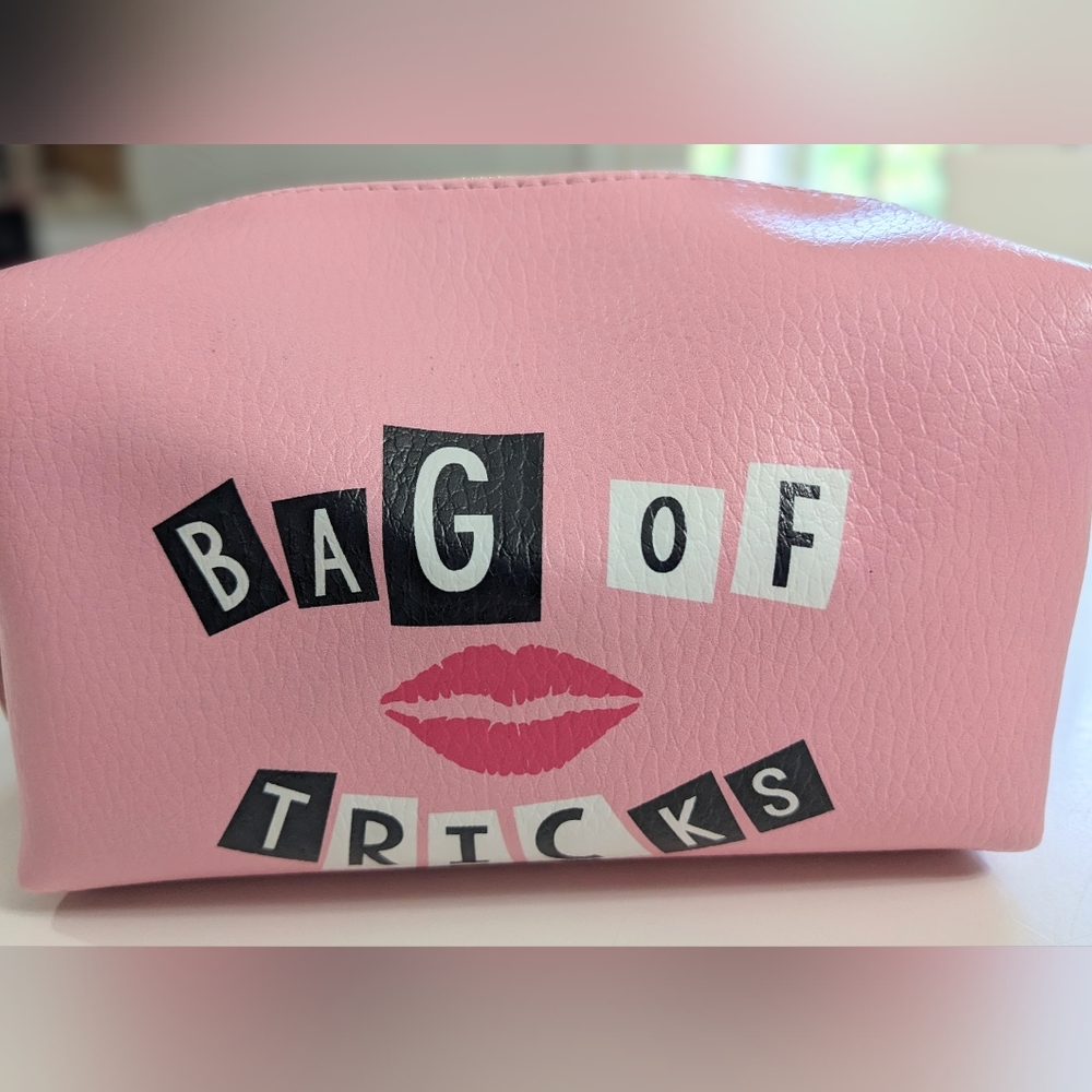 MAKEUP BAG, "Bag of Tricks", Pink.